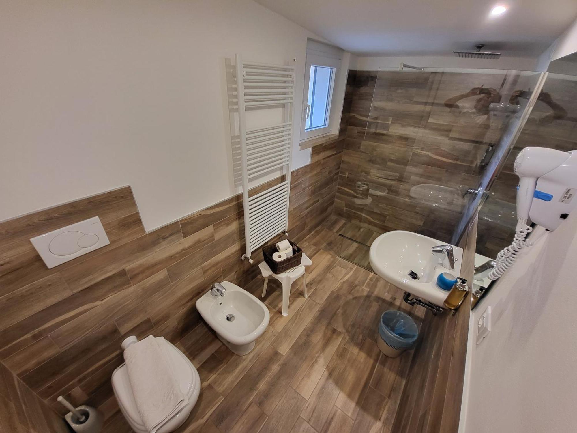 ברנצונה סול גארדה Penthouse Casa Alkea Masse Lake View מראה חיצוני תמונה